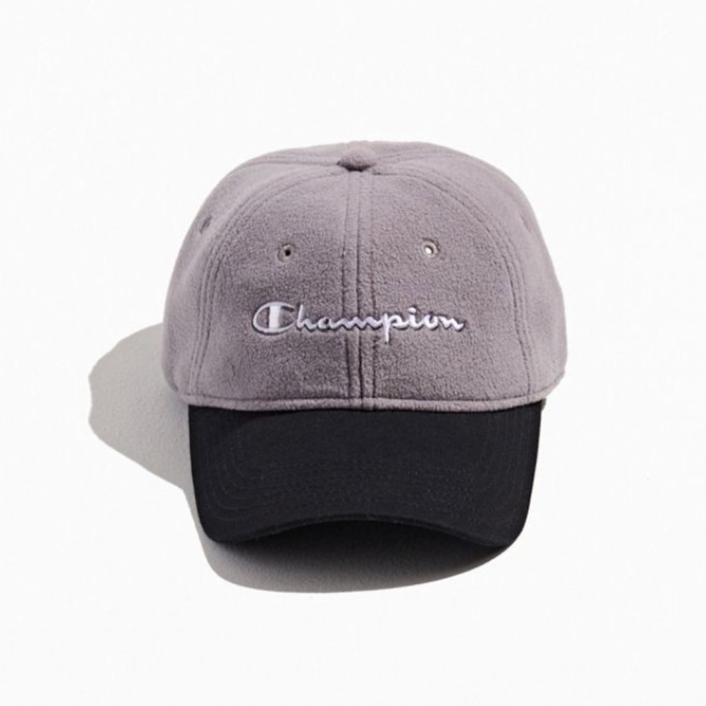 ✨BNWT✨ Champion Script Polar Fleece Baseball Hat
